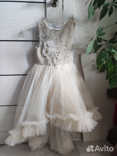 Нарядное платье для девочки
