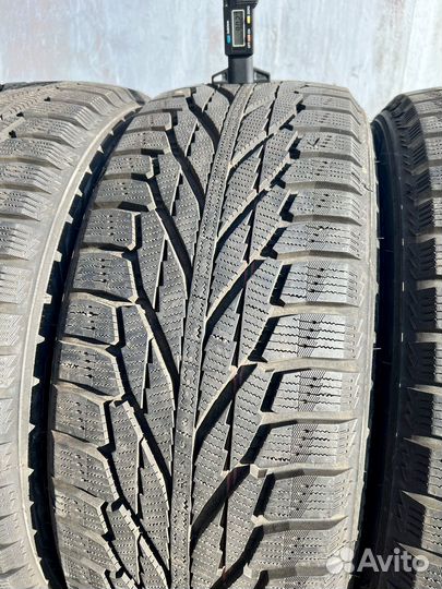 Nokian Tyres Hakkapeliitta R2 SUV 235/55 R18