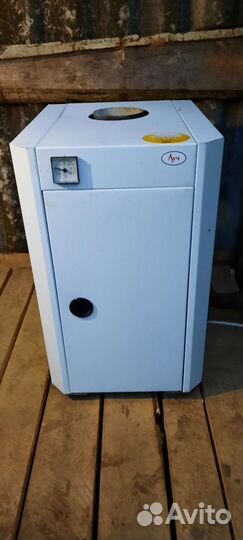 Газовый котел напольный и три радиатора