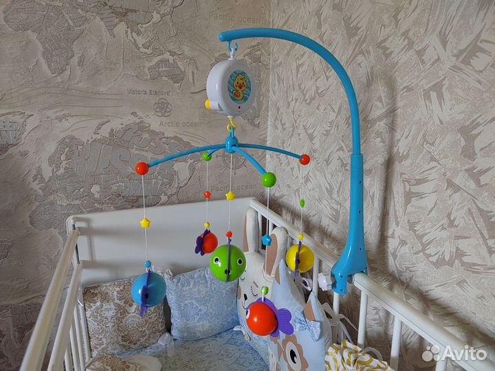 Мобиль в кроватку музыкальный Жирафики