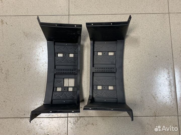 Подножка Avantis Patriot