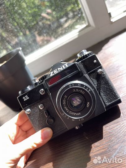 Плёночный фотоаппарат Zenit