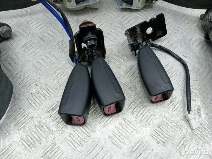 Ремень безопасности задний Kia Ceed 1 ED 1.6 G4FC