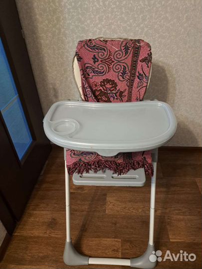 Стульчик для кормления бу
