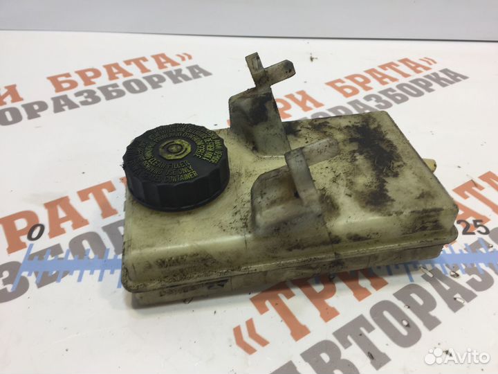 Ситроен С4 Пикассо Бачок тормозной жидкости