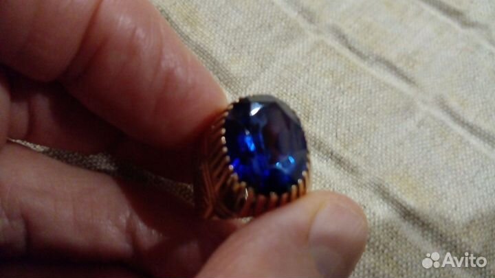 Перстень с корундом