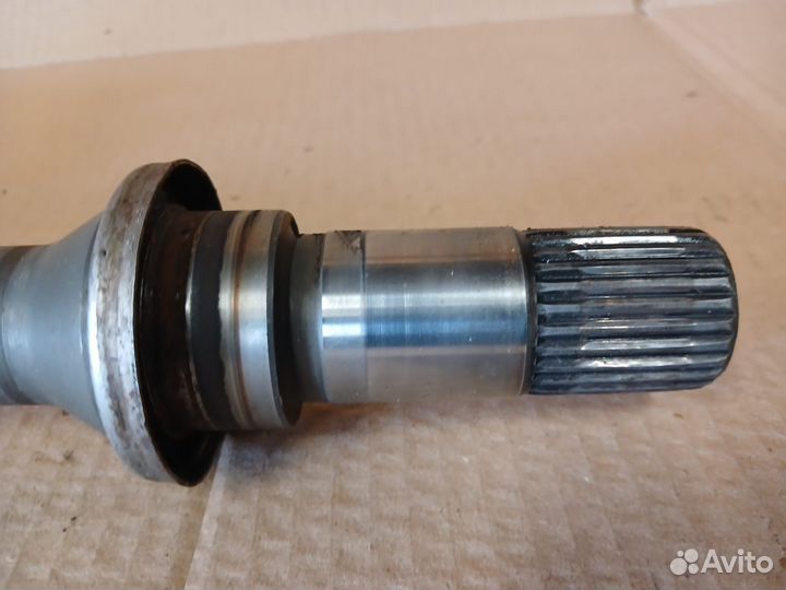 Привод передний правый Kia Spectra