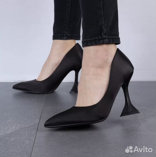 Туфли атласные