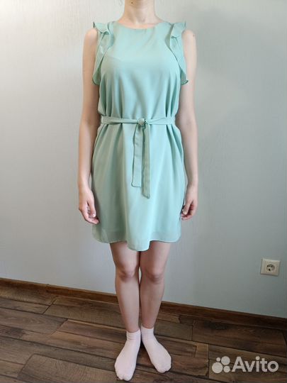 Платье воздушное мятное S