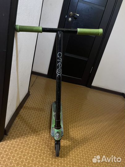 Трюковой самокат oxelo