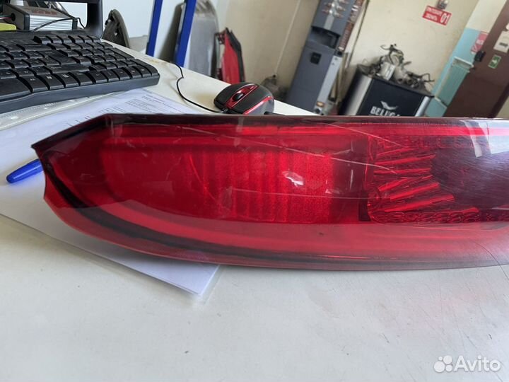 Фонарь задний левый Ford Fiesta MK5 5 дверей