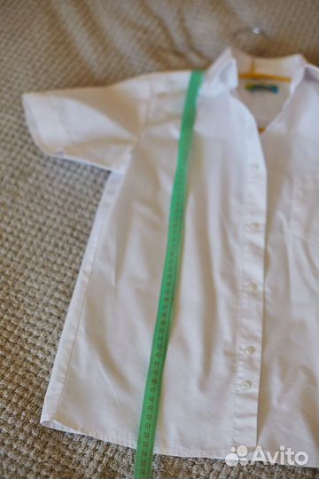 Белая детская рубашка с коротким рукавом 138р-р
