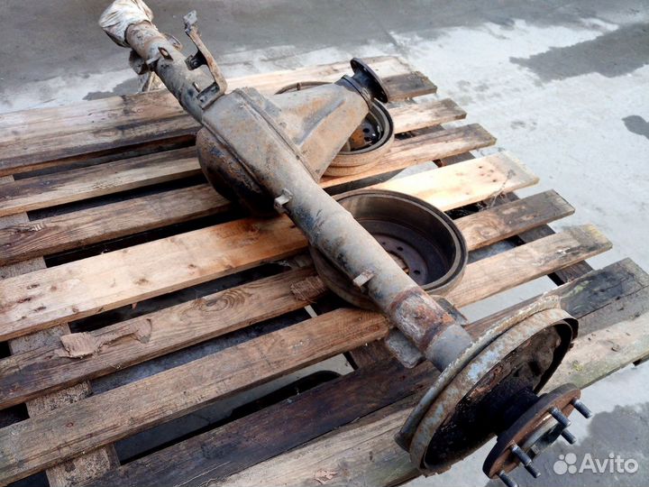 Чулок моста Митсубиси л 200