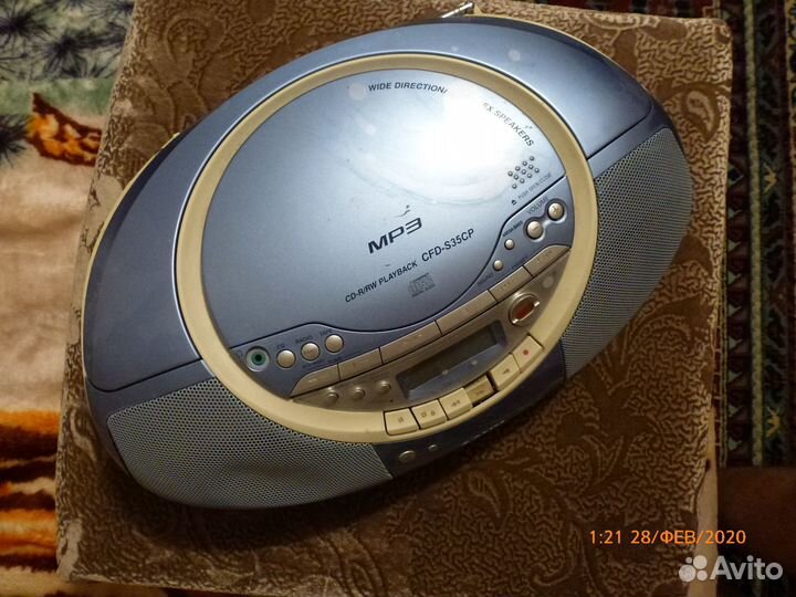 Магнитофон