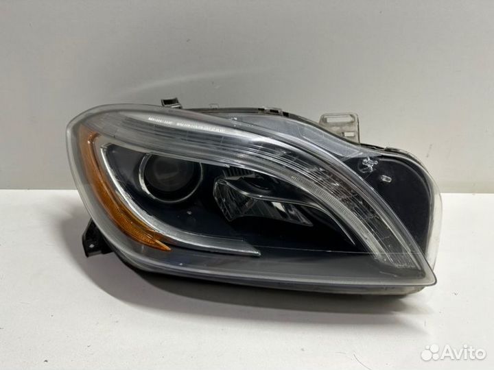 Фара передняя правая Mercedes Benz Ml W166