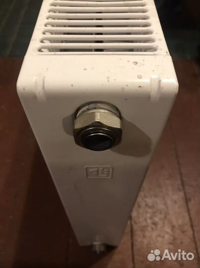 Радиатор отопления б/у