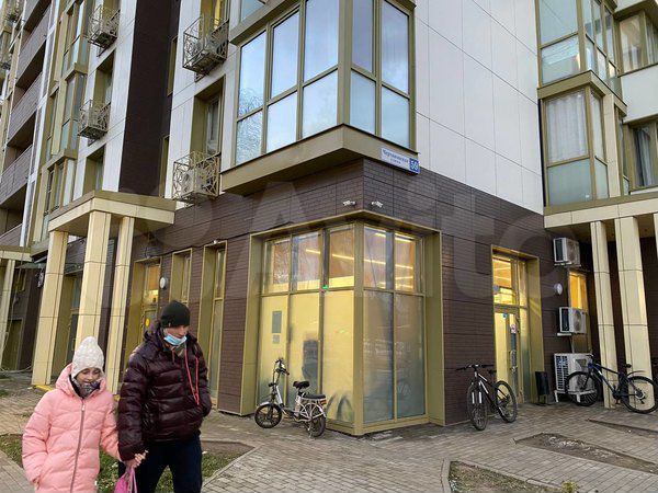 Продам торговое помещение, 185.6 м²