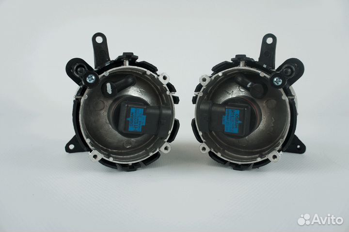 Противотуманная фара птф Mitsubishi Lancer X