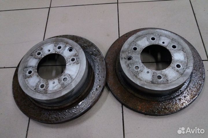 Диск тормозной задний Mitsubishi Pajero 4