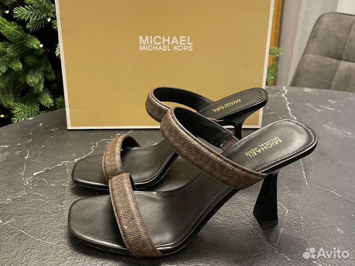 Босоножки Michael Kors новые