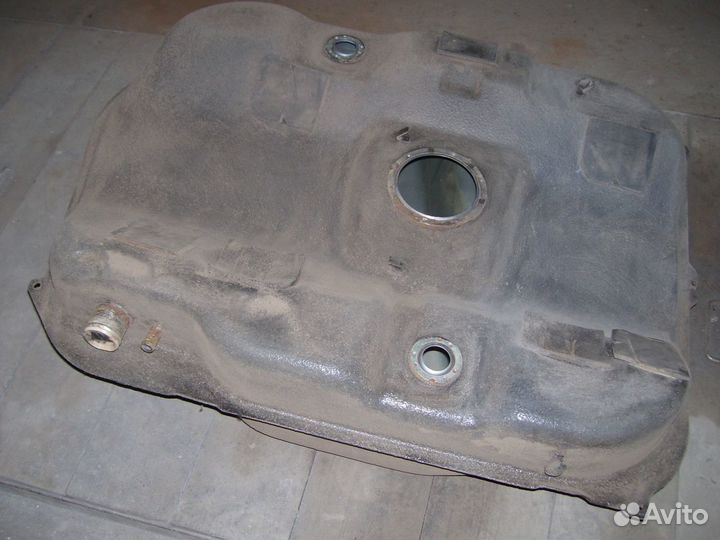 Киа спектра Бак топливный