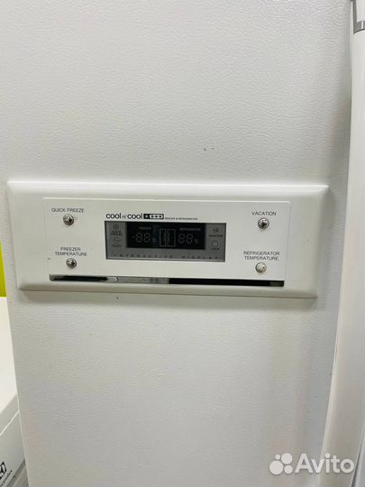 Холодильник Samsung Side by Side No Frost