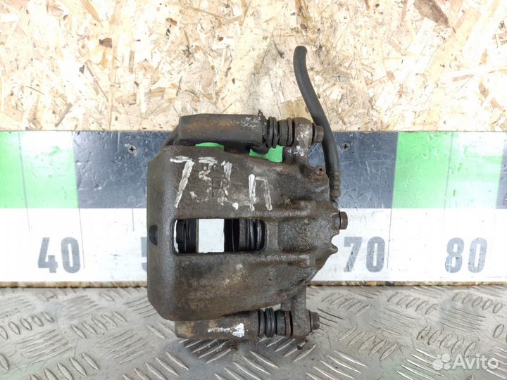 Суппорт передний правый Mitsubishi Carisma 2000 20