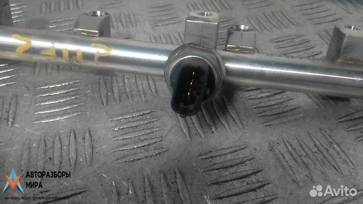 Топливная рампа Hyundai Sonata YF 2011