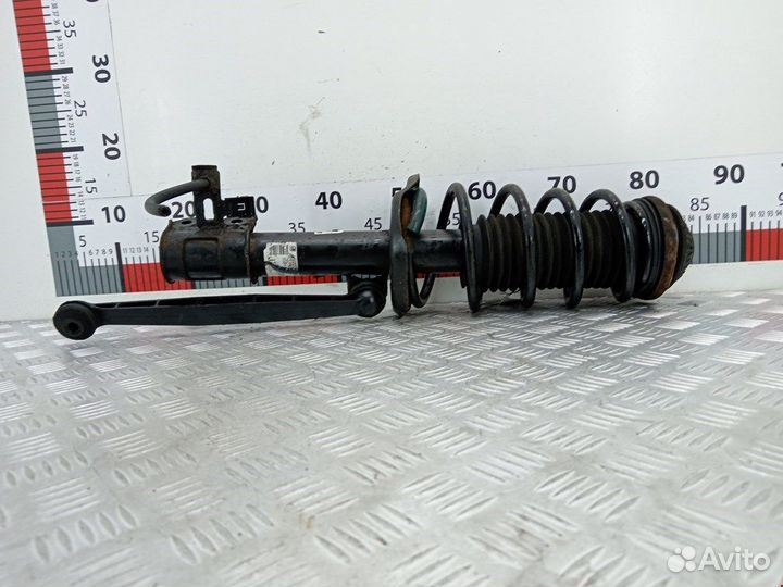 Стойка для Opel Astra H