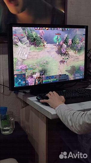 Монитор Samsung