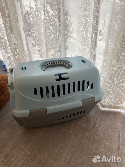 Переноска для кошек и собак