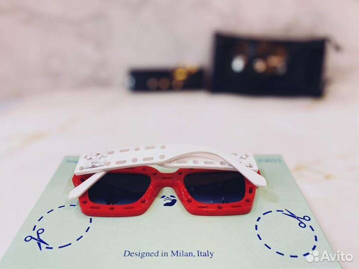 Солнцезащитные очки black and white