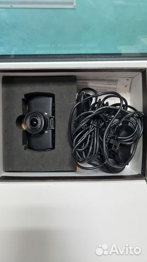 Продается видеорегистратор Street storm CVR-A7810