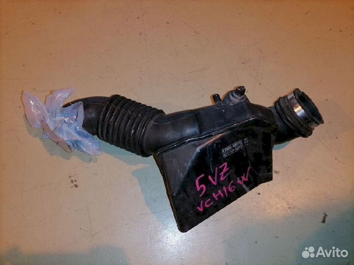 Патрубок воздушного фильтра 17806-62010 Toyota Gra