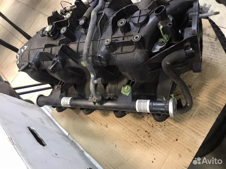 Впускной коллектор Chevrolet V8 4.8 LR4