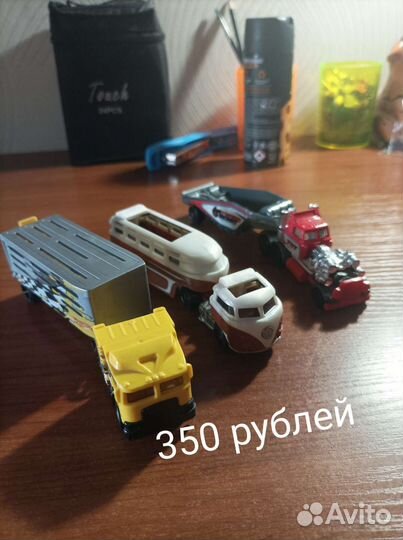 Hot wheels машинки