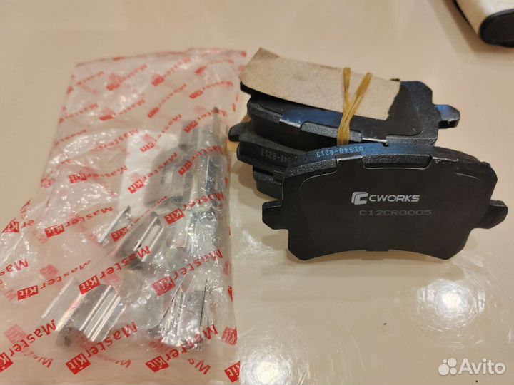 Задние тормозные колодки