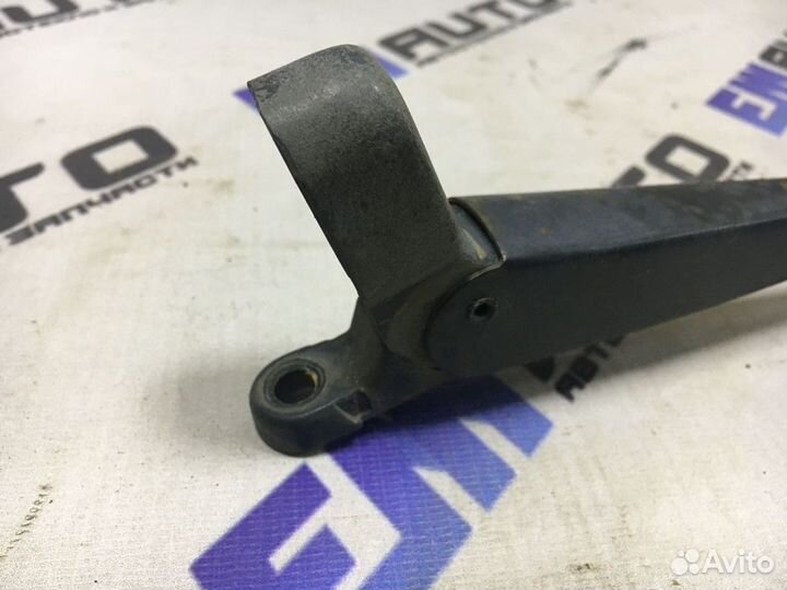 Поводок дворника ваз 2115