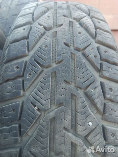 Tigar SUV Ice 215/65 R17 103