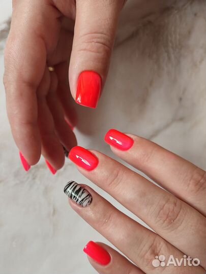 Маникюр, педикюр Перспективный