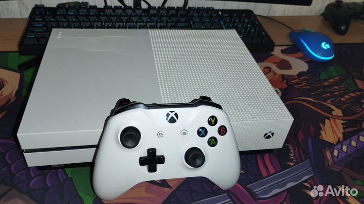 Xbox One s 1tb с играми