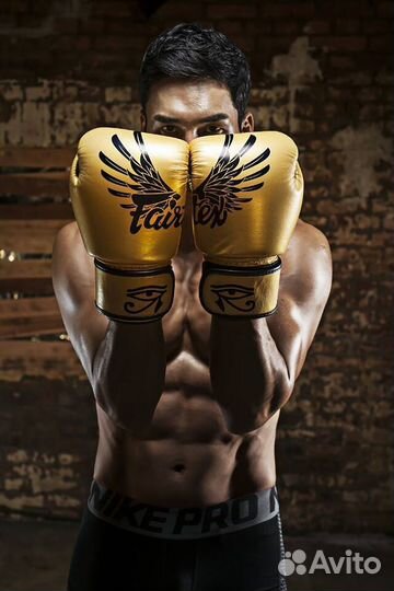 Боксерские перчатки Fairtex Falcon