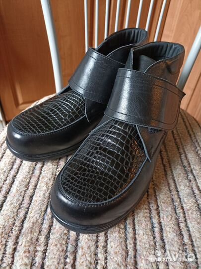 Ортопедические демисезонные ботинки