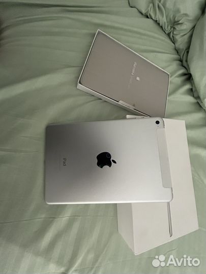 iPad mini 4 128gb cellular