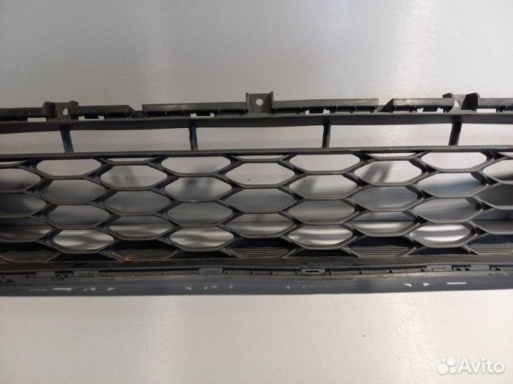 Решетка радиатора Kia Ceed 3 хэтчбек G4FG 2018