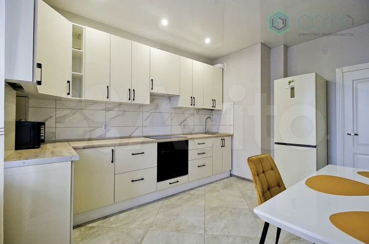 2-к. квартира, 62 м², 1/16 эт.