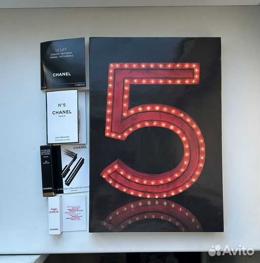 Chanel набор миниатюр в книжке