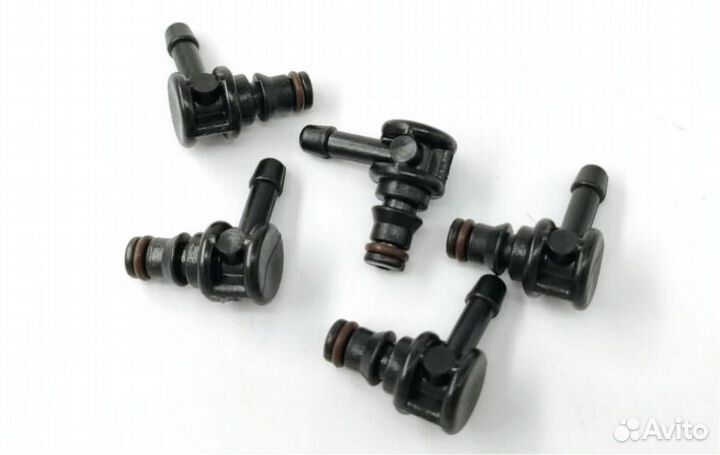 Коннектор обратки инжектора CR Denso L-образный но