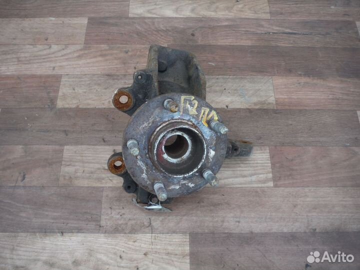 Кулак поворотный передний левый Focus 2 2009