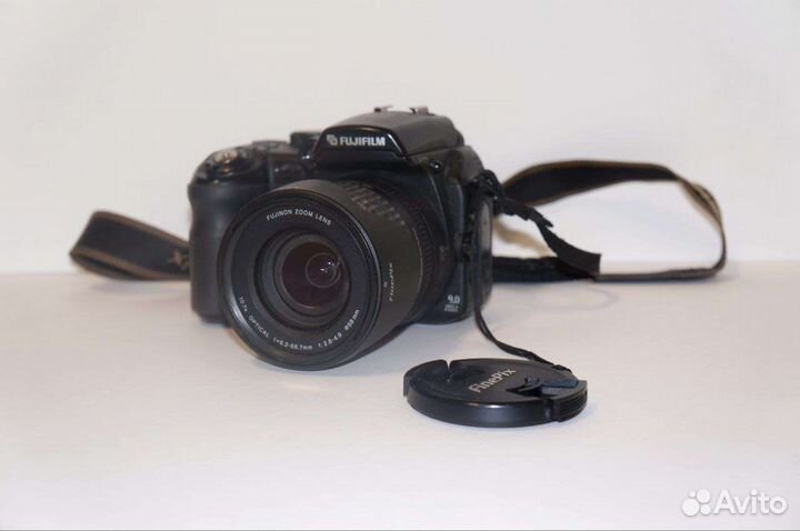 Фотоаппарат Fujifilm FinePix S9500 с сумкой
